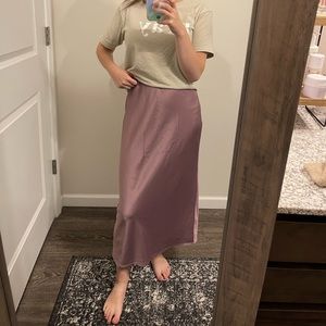 💜 SOLD Dusty Purple Silk Midi Skirt